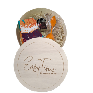 pack de calcetines e infusor para una tarde de lectura